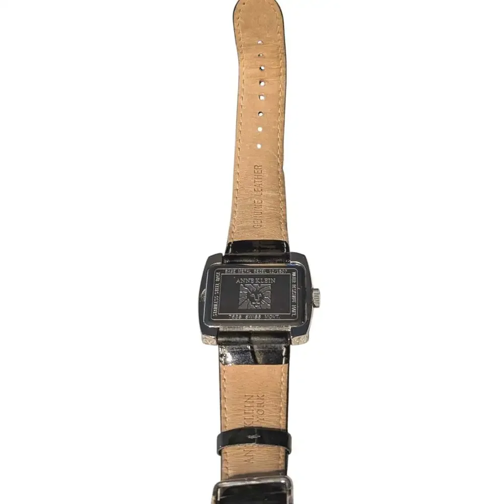 Anne Klein anne klein
